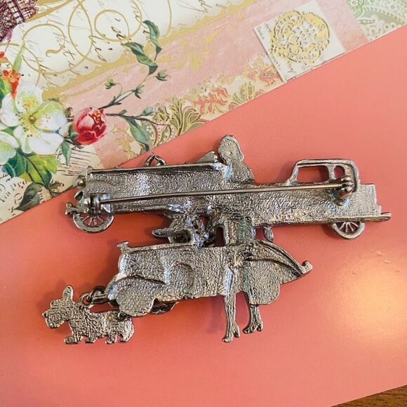 Vintage Flapper Girl Roaring 20's Rolls Royce Silver Tone Brooch Pin - Picture 2 of 2